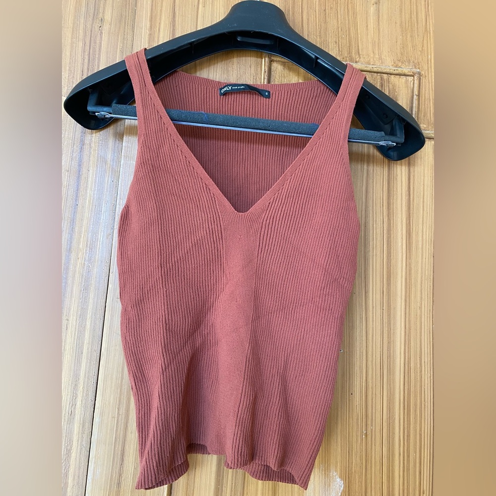 Only tank top Size -small - Picture 1 of 5